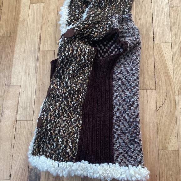 Vintage Curio Boucle Wool Blend Hooded Vest - Picture 11 of 11